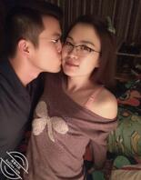 接上个帖子老婆团建照片0