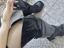 简简单单发个女朋友的长筒靴