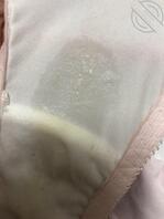 意外之喜昨天翻洗衣机翻出弟妹还没洗的内裤，骚逼那里竟然还是湿的1