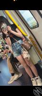 地铁上偷拍美腿2