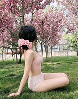 绝品人妻骚母狗极品反差喜欢吃鸡巴内射欢迎评论0