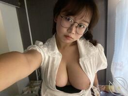 高质量美女自拍0