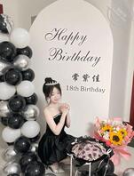 十八岁的我介绍自己的经历，分享几张裸照希望你能进来验牌，我可以给你***1