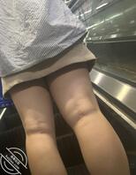 地铁出来的小骚逼1