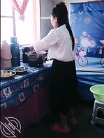 大学生放假 偷拍妈妈的一天2