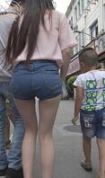 ［街拍偷拍］户外街拍一些美丽大腿1