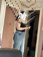 在家衣着暴露的丈母娘，想上她…1