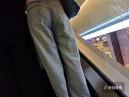 街拍母狗1