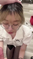 我的母狗性奴大学女友穿不同制服做爱的样子，大学3年真的被调教好了