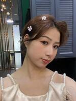 芜湖清纯大学生被我调教成了母狗，趴在床上崛起屁股被后入，还是个敏感体质轻2