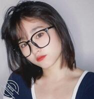 都说戴眼镜的骚 想看看怎么评价我的2