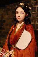 有没有认识这个女的的？1