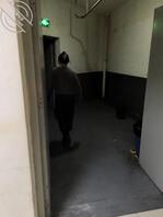 没敢正面拍脸，长的还行，只有背影0