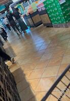 这个带眼镜的少妇。 屁股特别翘。  还很会扭    看着就让人心动0