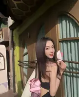 英国利兹大学美女留学生 一吱丸子 被曝是时间管理大师 激情吃鸡视频流出 1