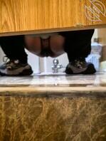 原创厕拍，露脸！两个人只有一个露脸了！！