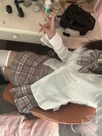 原创:内射穿jk的妹妹,想要出门约会,被我按在卫生间马桶上强上,内射灌满2