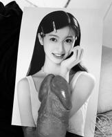 骚女儿裴佳欣太好撸了，好想试试她的骚逼里面是什么感觉0