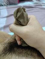 撸射老妈的短丝袜0