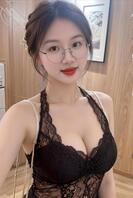 看我堂妹平时也没上班，怎么有钱到处去玩，平时看着挺单纯的1