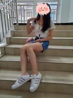 格子短裙女大学妹裙下穿着透明内内1