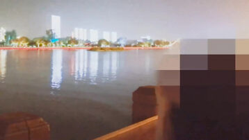 公园搭讪认识的妹子，带到酒店梅开二度，晚上一炮早上一炮。