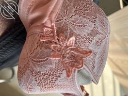 肥熟妈妈的奶罩和短丝1