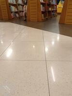 今天有收获，今天去书店，我特意找个位置坐下，终于被女人窥视我了0