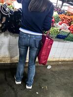 买菜的紧身牛仔裤2