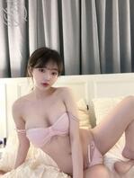 淫荡的反差骚货露脸拍裸照1