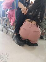 偷拍大学同学屁股