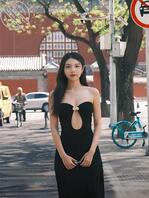 本人投稿：身高170罩杯b刚毕业不久，想面试文秘岗位，各位老板觉得我行吗0