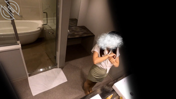 偷拍丈母娘洗澡20