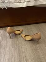 19-裸色10cm红底高跟，有没有踩到你的心里？0