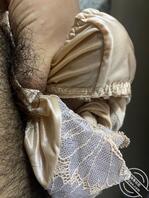 岳母岳父去了外地留了很多奶罩给我0