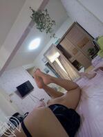 想被一群壮汉强奸轮奸，有哥哥喜欢大屁股骚伪娘的吗？来评价一下我性感照？1