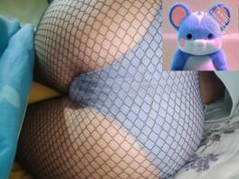 宝贝女朋友二十岁生日，最大的愿望是吃不同的肉棒被不同的人玩烂骚逼2