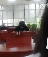 同班同学，母狗每次看见他就想给他当飞机杯， 他要是能操我该多好呜呜0