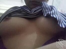 小母狗两年前照片，现已成年