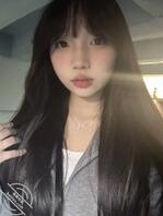 真实露脸厕拍第二期，06年女大学生学妹包嘉涵，附生活照1
