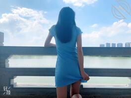 女大妹妹中午露出啦2