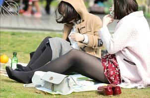 公园草坪的丝袜脚（第一期）2