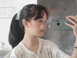 小母狗情况介绍，有意向的可私信可评论（已成年）0