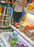 偷拍抓娃娃老板