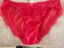 平时看着挺正经的同事，居然穿丁字裤0