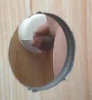 我去快看隔壁在干嘛