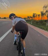骑行圈潜规则：女生骑车，男生为什么总跟在后面？1