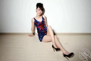 无意间发现骚妈 艺术照1