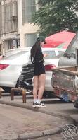 夏天到了， 女人开始露肉了1