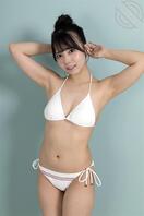 《堀江りほ》甜辣「Ｆ奶」太誘人！「童顏巨乳」甜美性感誘惑力十足！